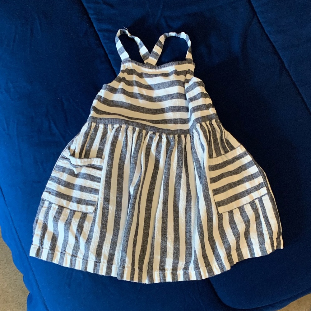 NWOT Carter’s Size 3T dress